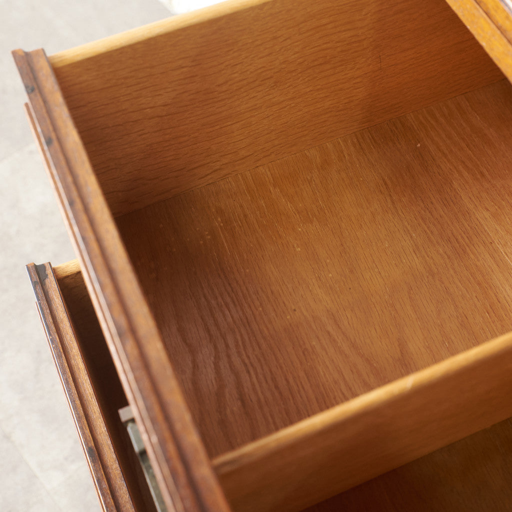 TRIUNE チェストボード