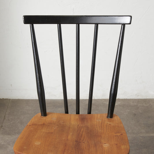 スティックバックチェア / リペイント品