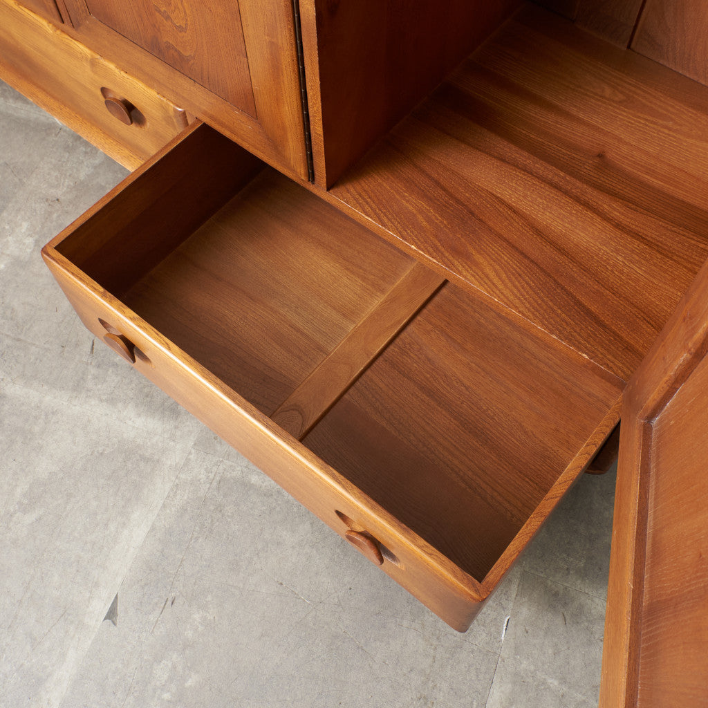 ウィンザー サイドボード