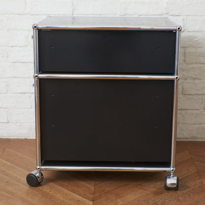 キャスターワゴン