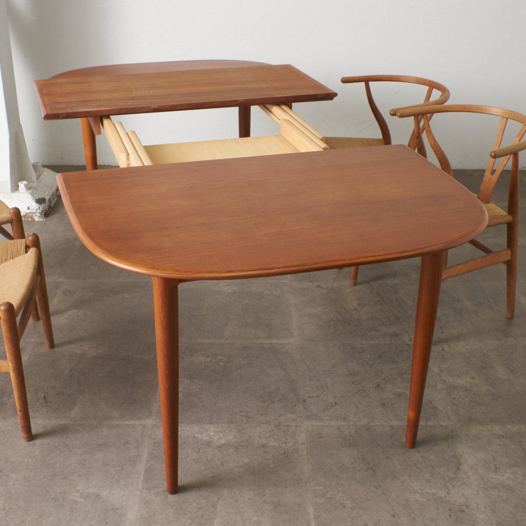 ヴィンテージ エクステンション ダイニングテーブル