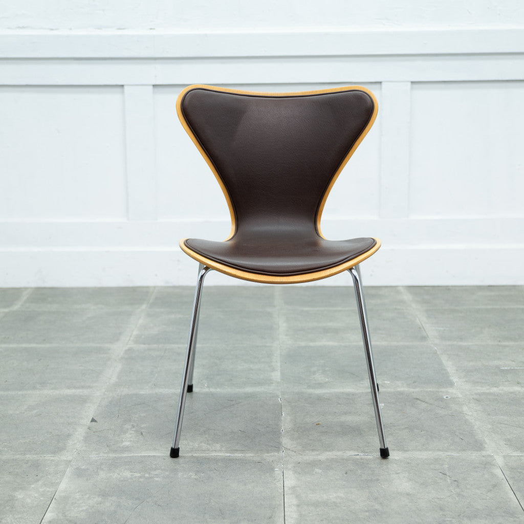 セブンチェア / フロントパディング