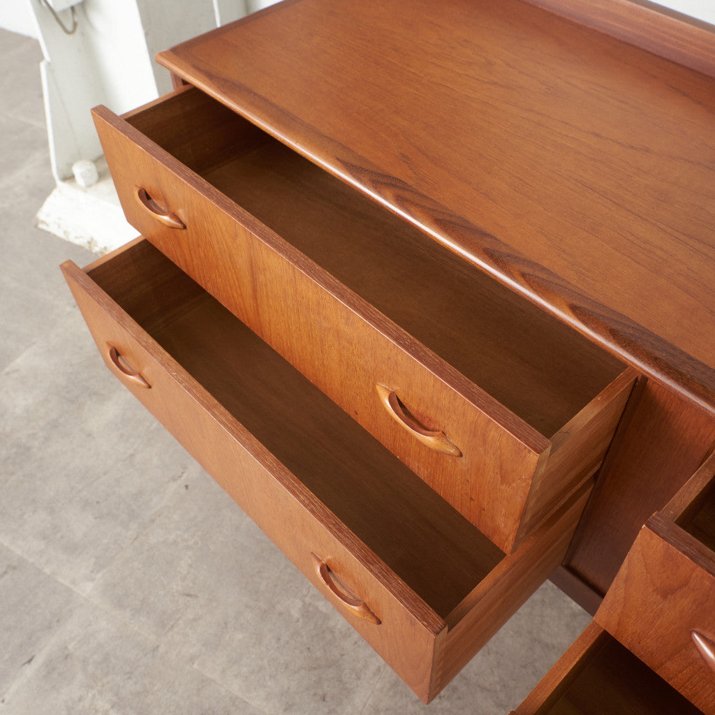 ヴィンテージ サイドボード