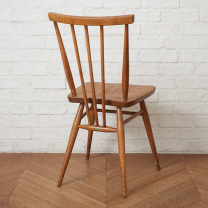 スティックバックチェア