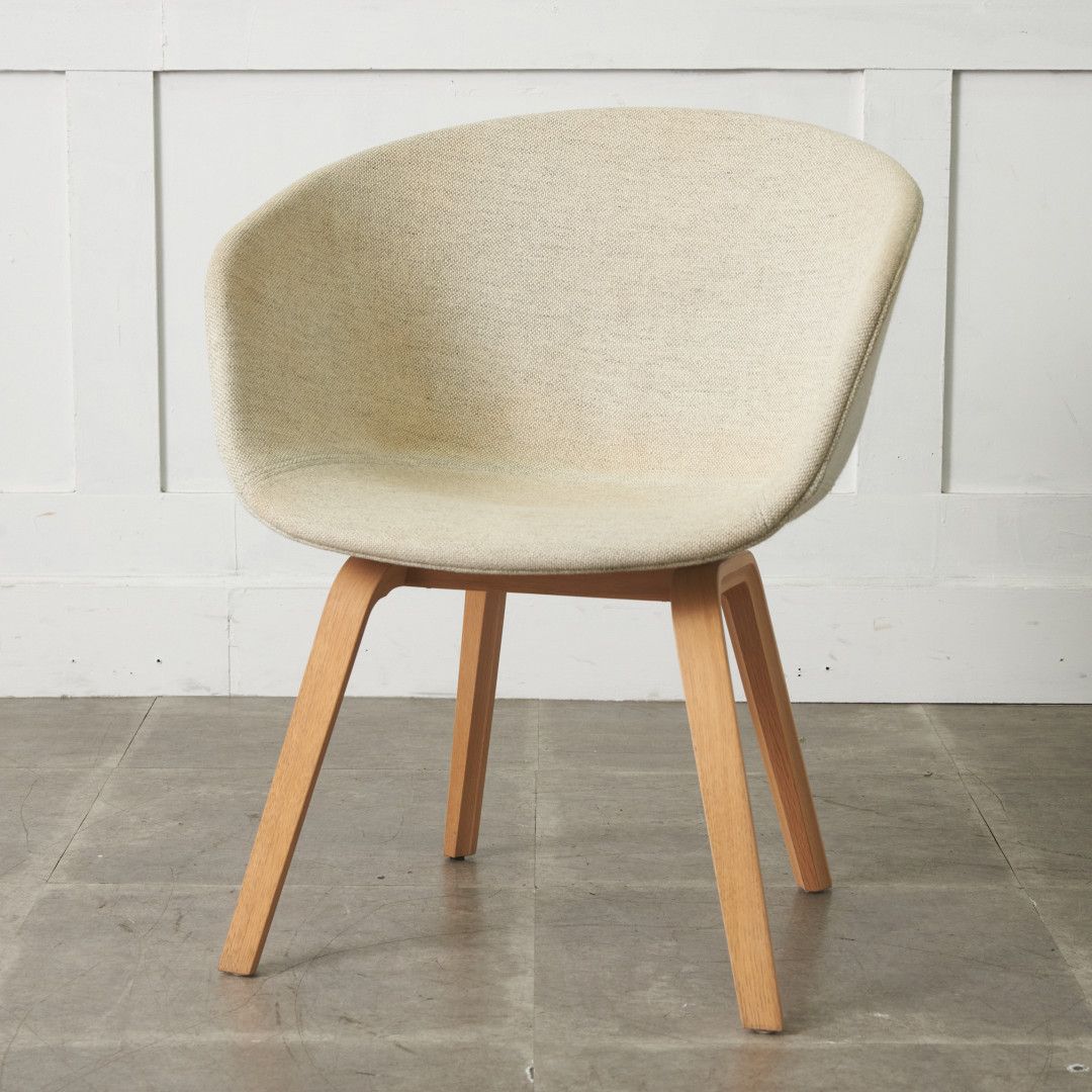 ABOUT A CHAIR アバウト ア チェア