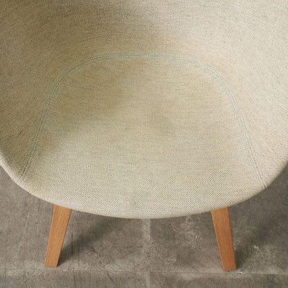 ABOUT A CHAIR アバウト ア チェア