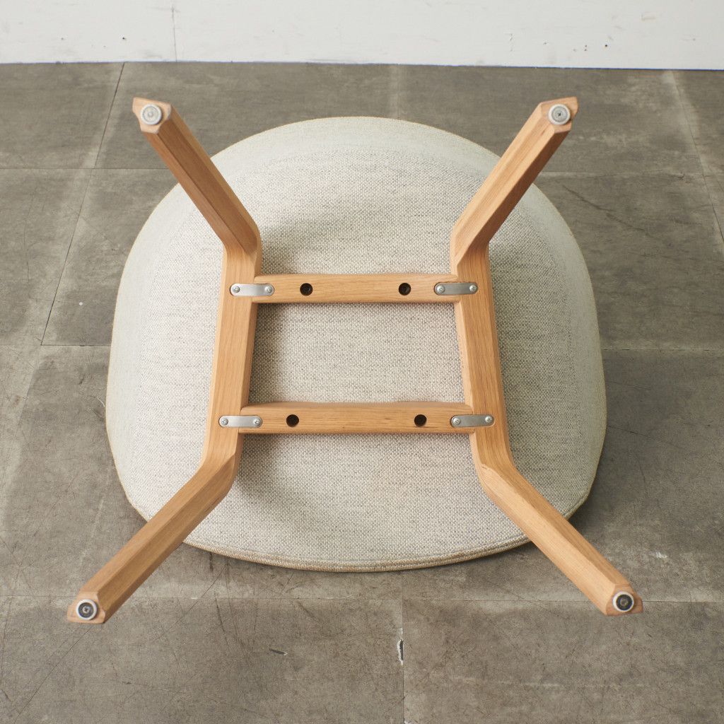 ABOUT A CHAIR アバウト ア チェア