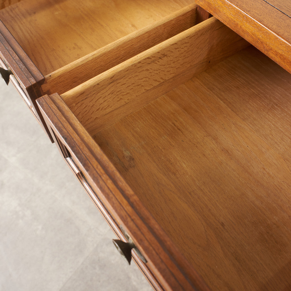 TRIUNE チェストボード