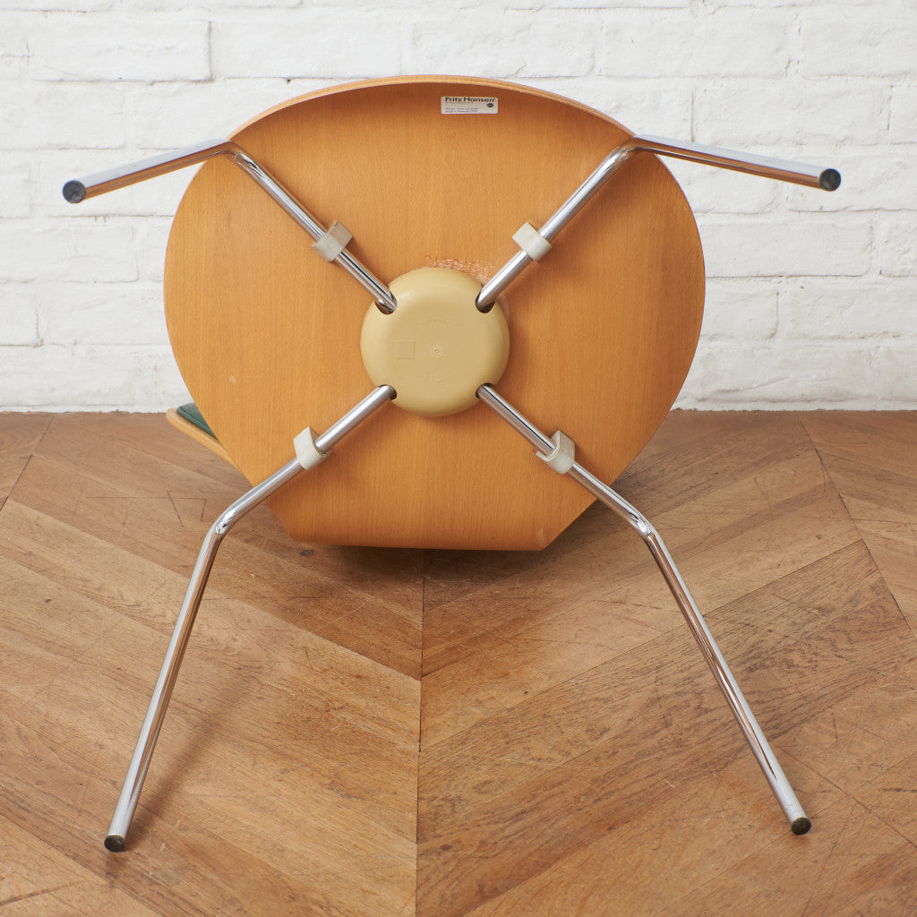 セブンチェア / フロントパディング