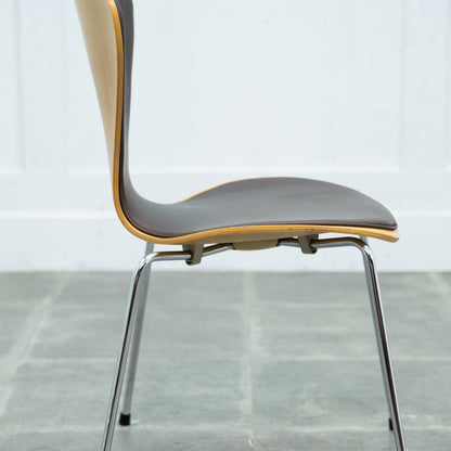 セブンチェア / フロントパディング