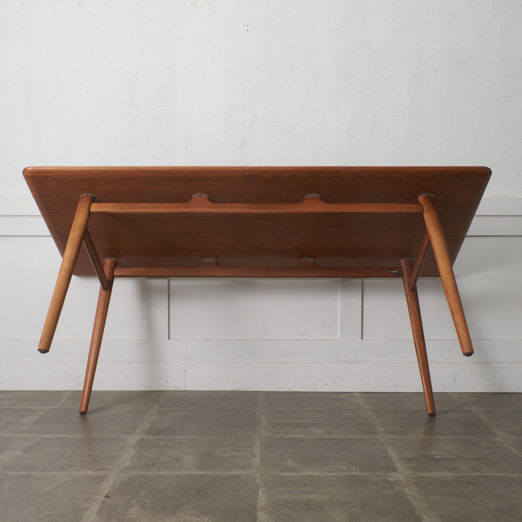 チェリー材 ダイニングテーブル