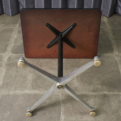 イームズ コントラクトベース テーブル