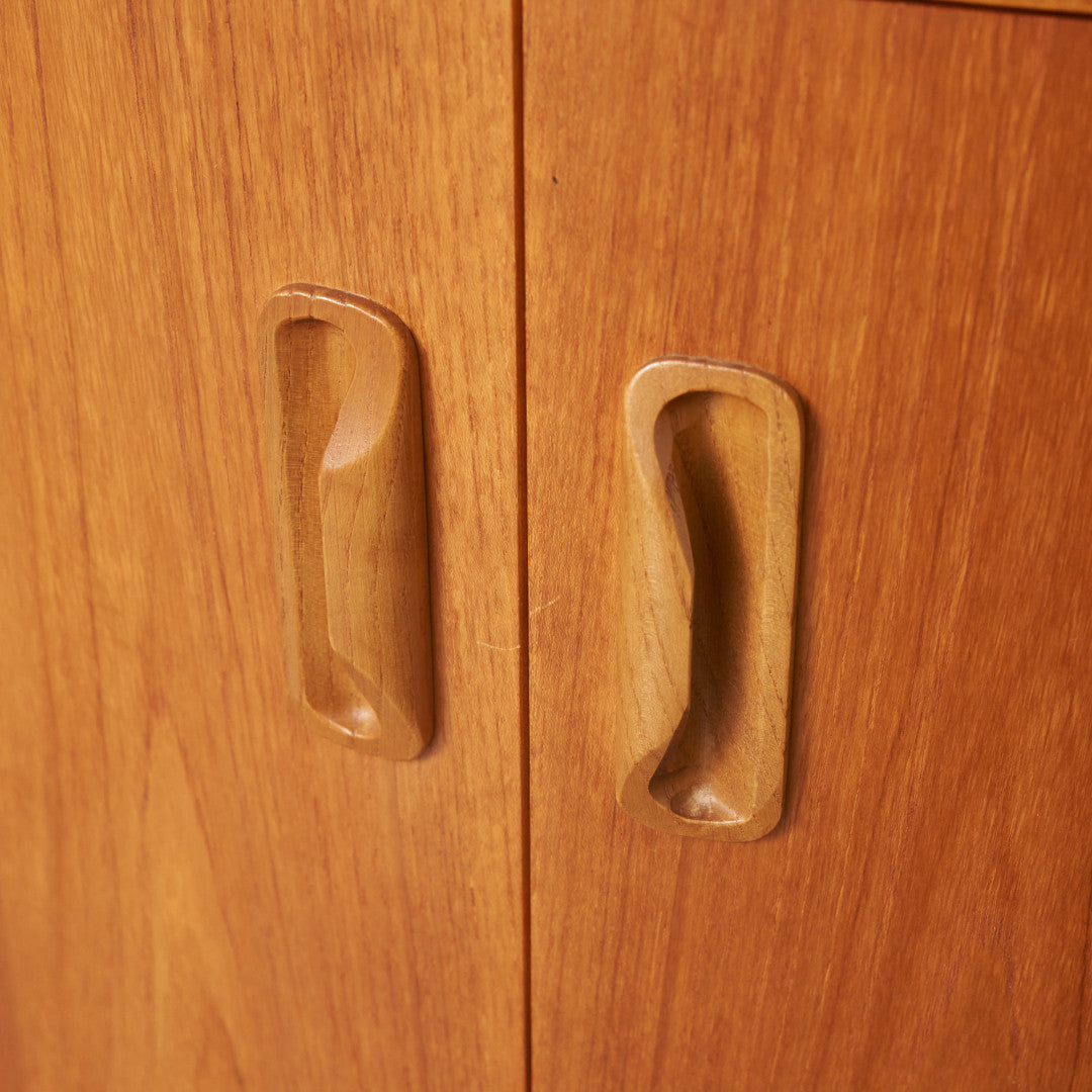 Fresco コーナーキャビネット