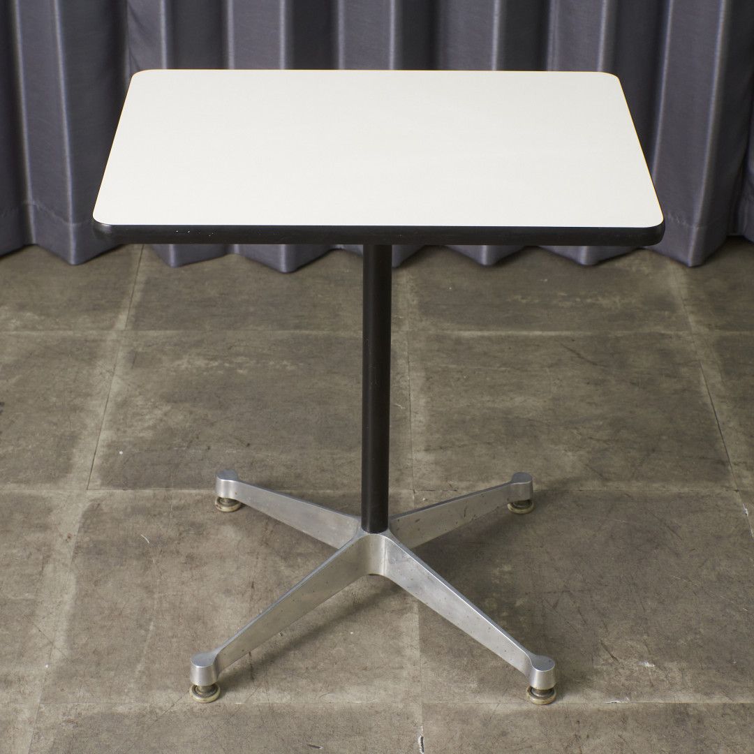 イームズ コントラクトベース テーブル