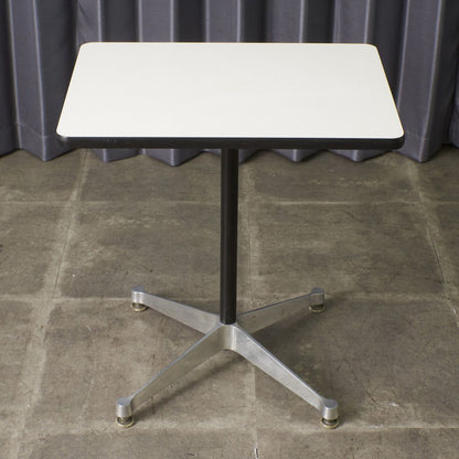 イームズ コントラクトベース テーブル