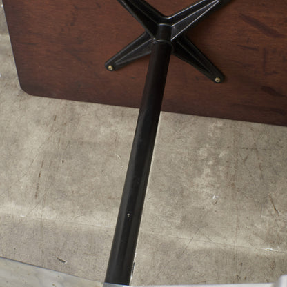 イームズ コントラクトベース テーブル