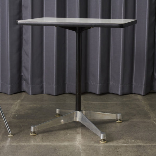 イームズ コントラクトベース テーブル