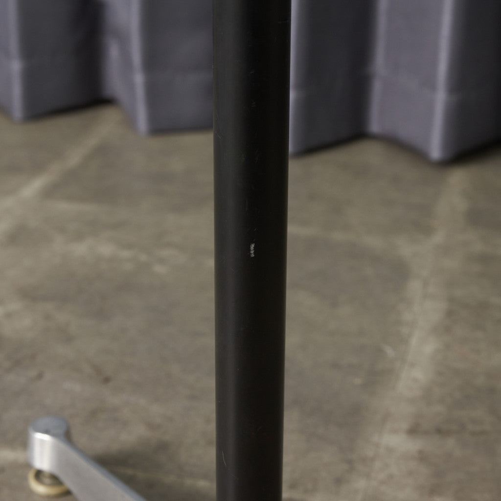 イームズ コントラクトベース テーブル