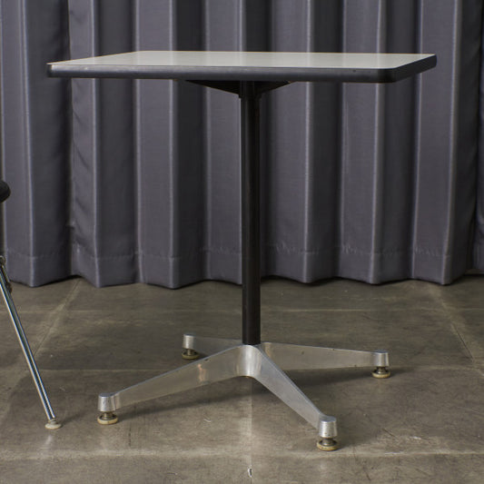 イームズ コントラクトベース テーブル