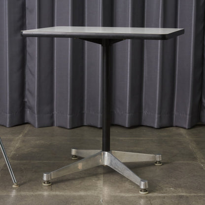 イームズ コントラクトベース テーブル