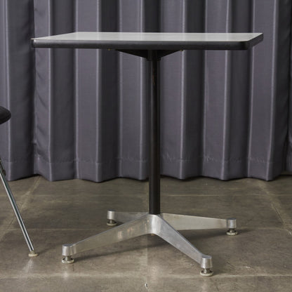 イームズ コントラクトベース テーブル