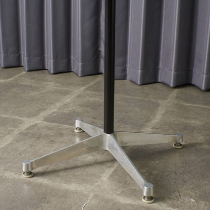 イームズ コントラクトベース テーブル