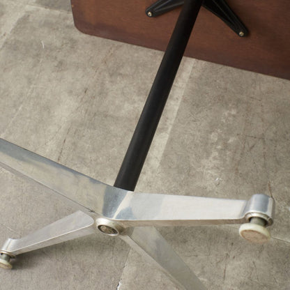 イームズ コントラクトベース テーブル