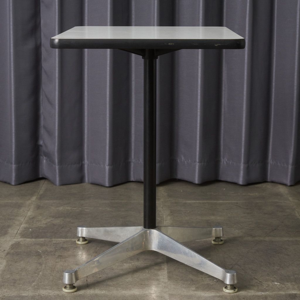 イームズ コントラクトベース テーブル