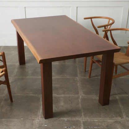 ウォールナット無垢材 ブックマッチ天板 ダイニングテーブル