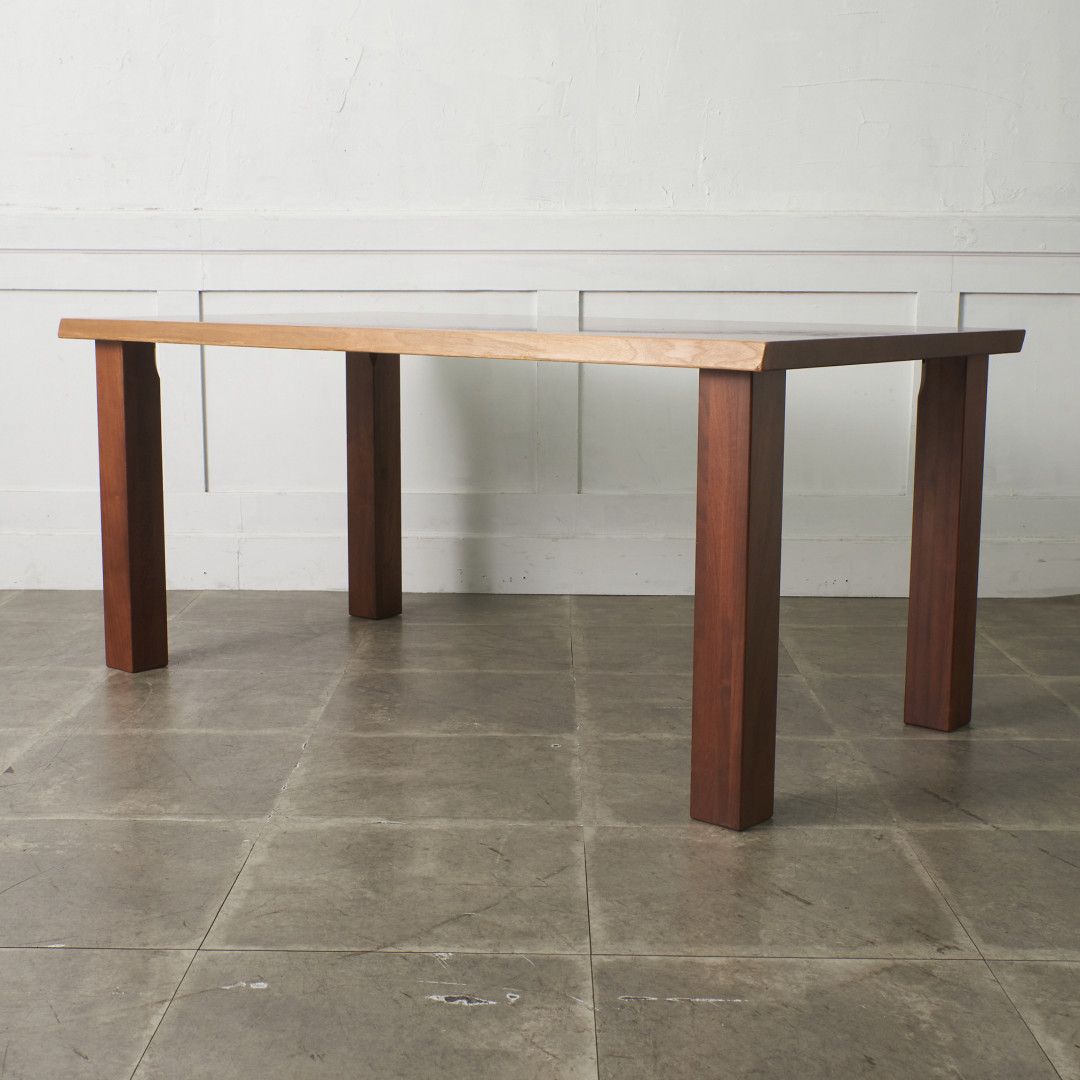 ウォールナット無垢材 ブックマッチ天板 ダイニングテーブル