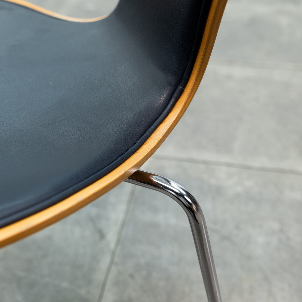 セブンチェア / フロントパディング