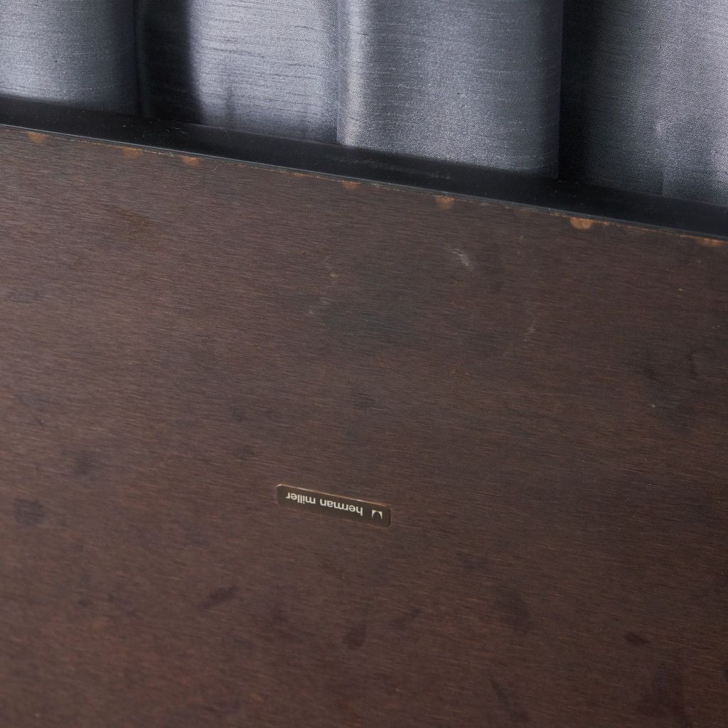 イームズ コントラクトベース ミーティングテーブル