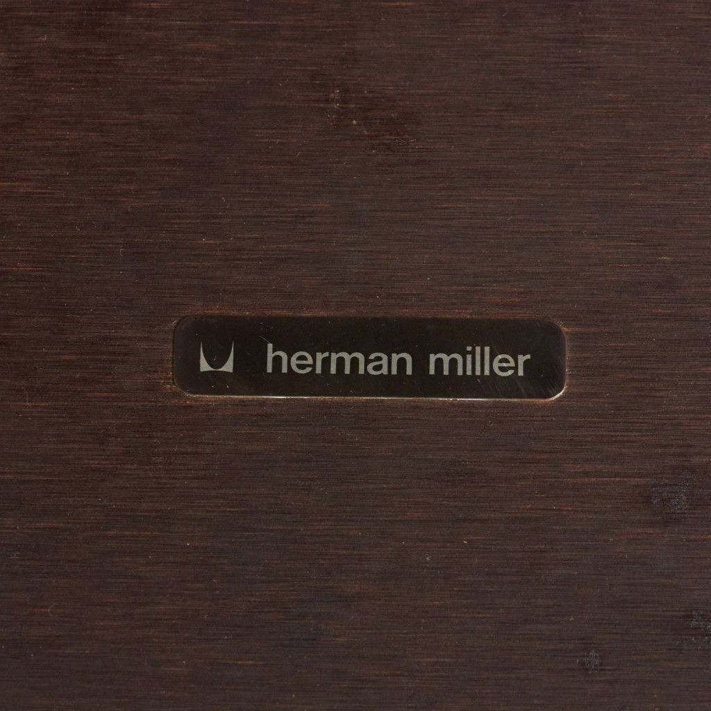 イームズ コントラクトベース ミーティングテーブル