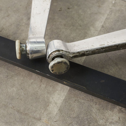 イームズ コントラクトベース ミーティングテーブル