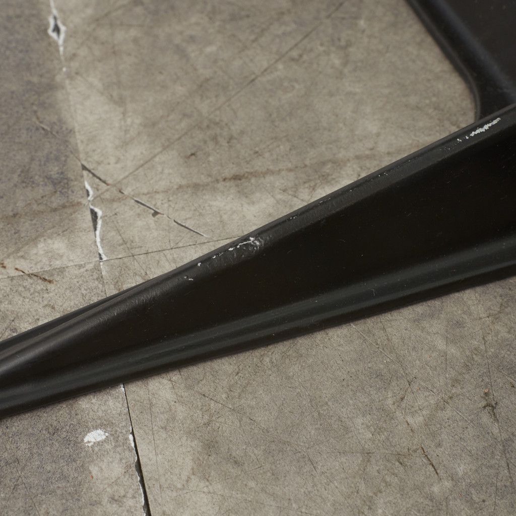 イームズ コントラクトベース ミーティングテーブル