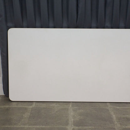 イームズ コントラクトベース ミーティングテーブル