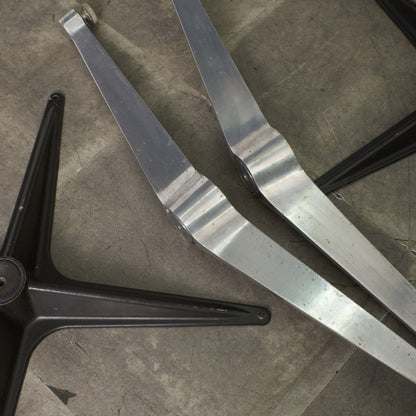 イームズ コントラクトベース ミーティングテーブル