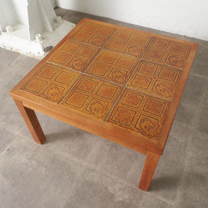 ヴィンテージ タイルトップ コーヒーテーブル
