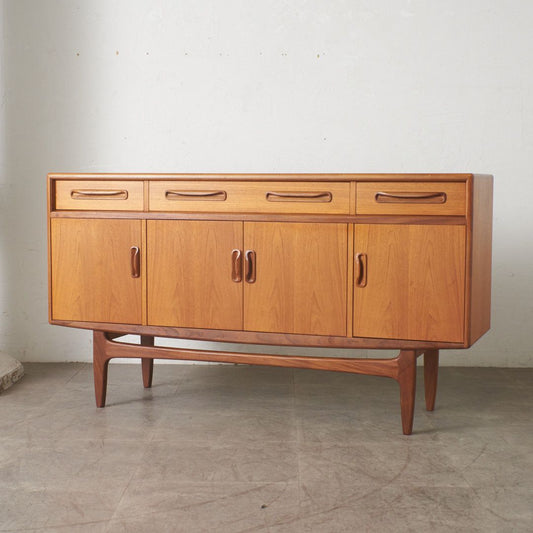 Fresco 脚付きサイドボード (4072)