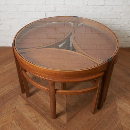 ヴィンテージ ネストガラストップ コーヒーテーブル