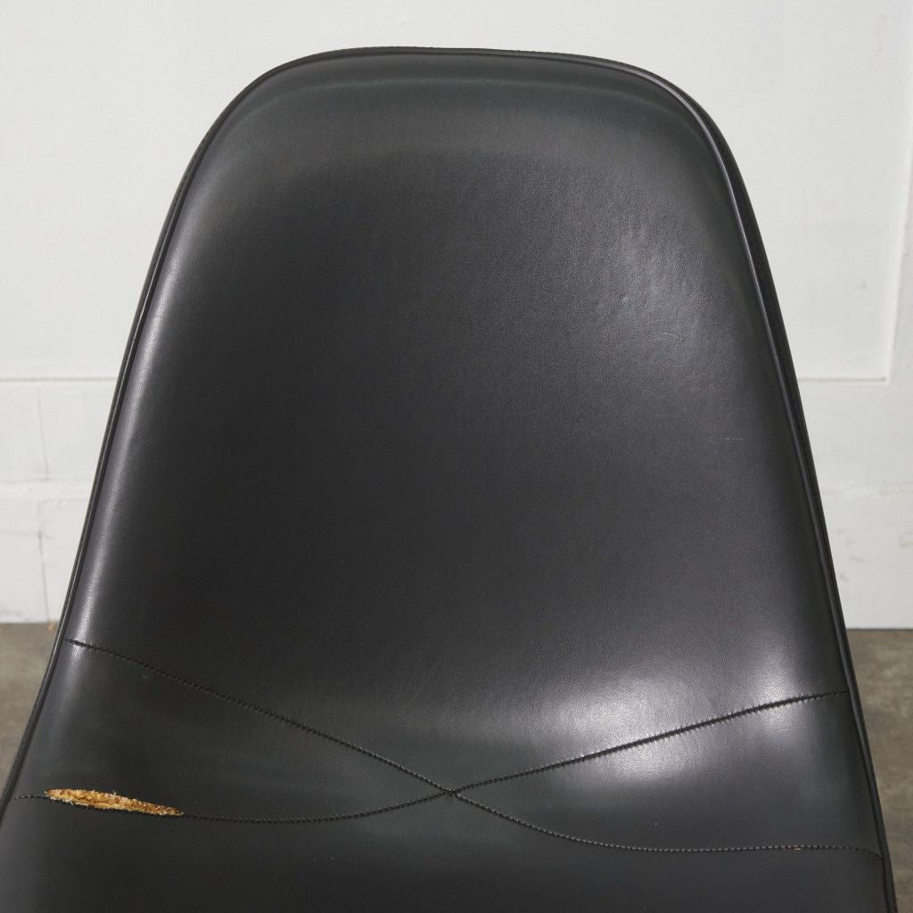 サイドシェルチェア スタッキングベース