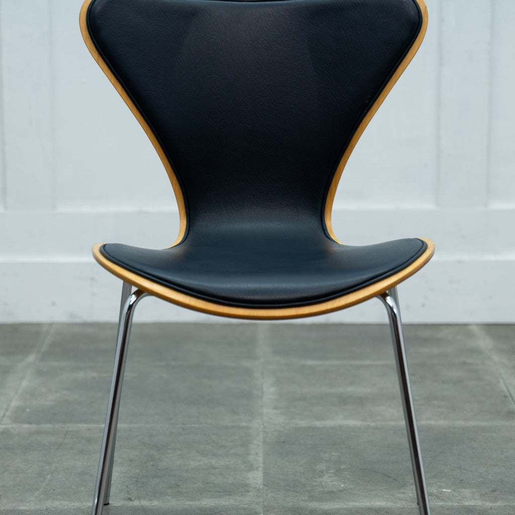 セブンチェア / フロントパディング