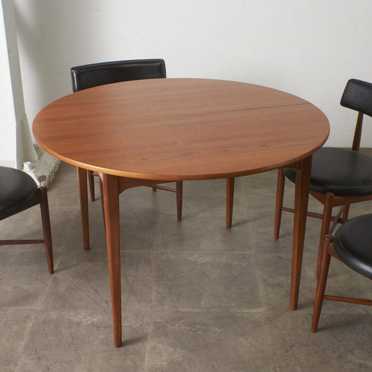 英国ヴィンテージ ラウンドダイニングテーブル