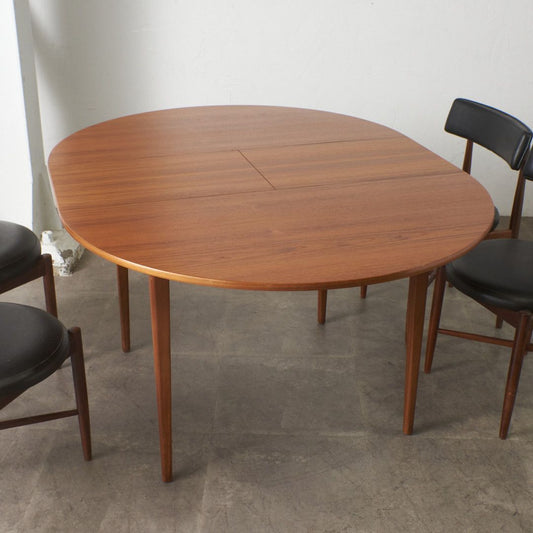 英国ヴィンテージ ラウンドダイニングテーブル