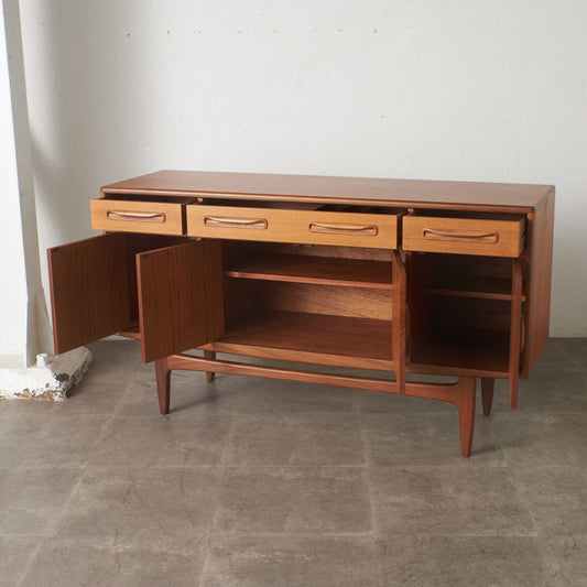 Fresco 脚付きサイドボード (4072)