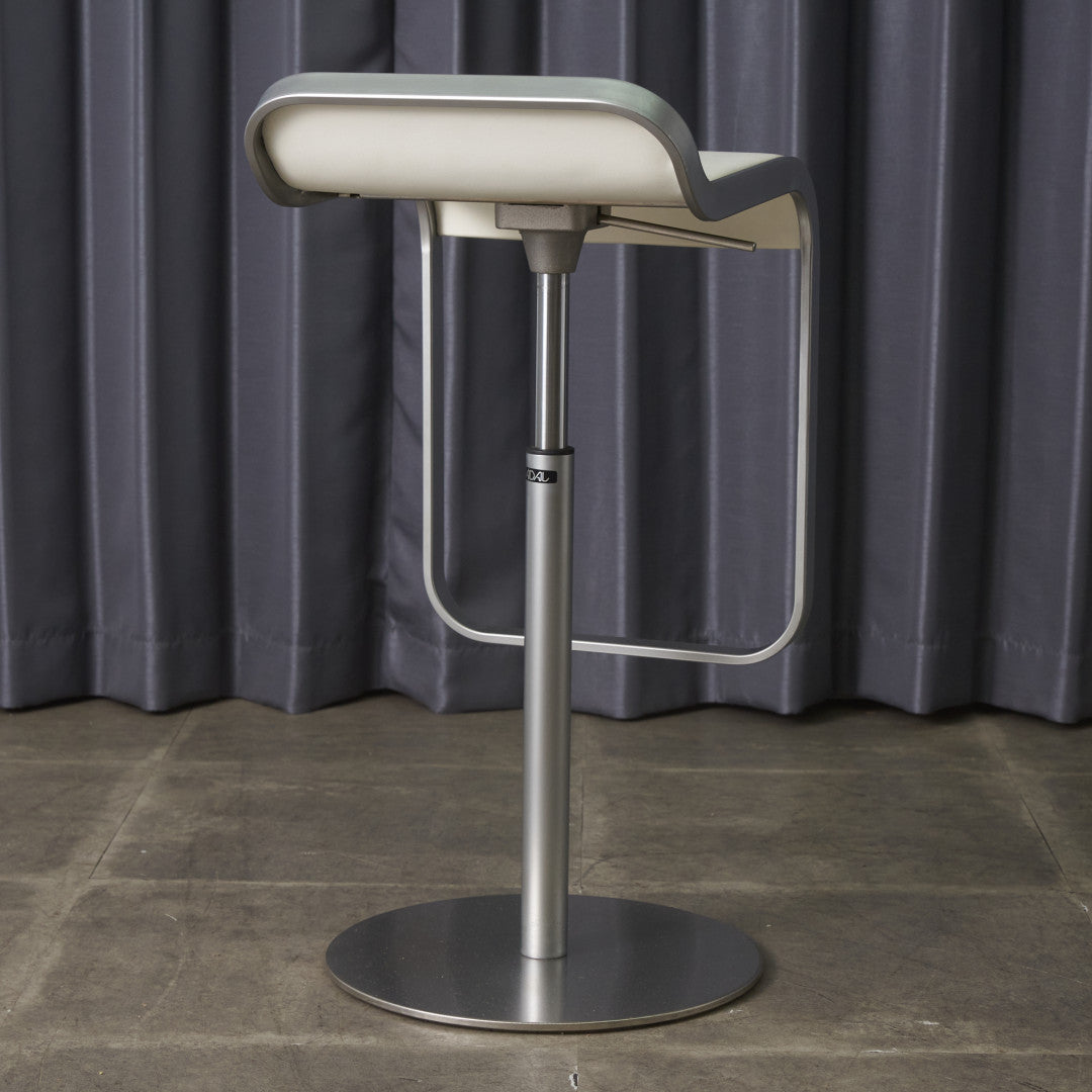 LEM 本革張りスツール