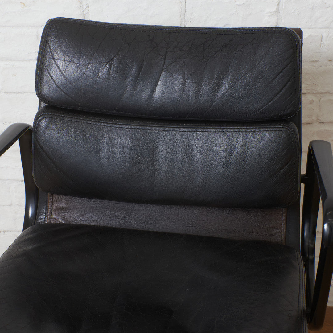 イームズ ソフトパッド マネジメントチェア