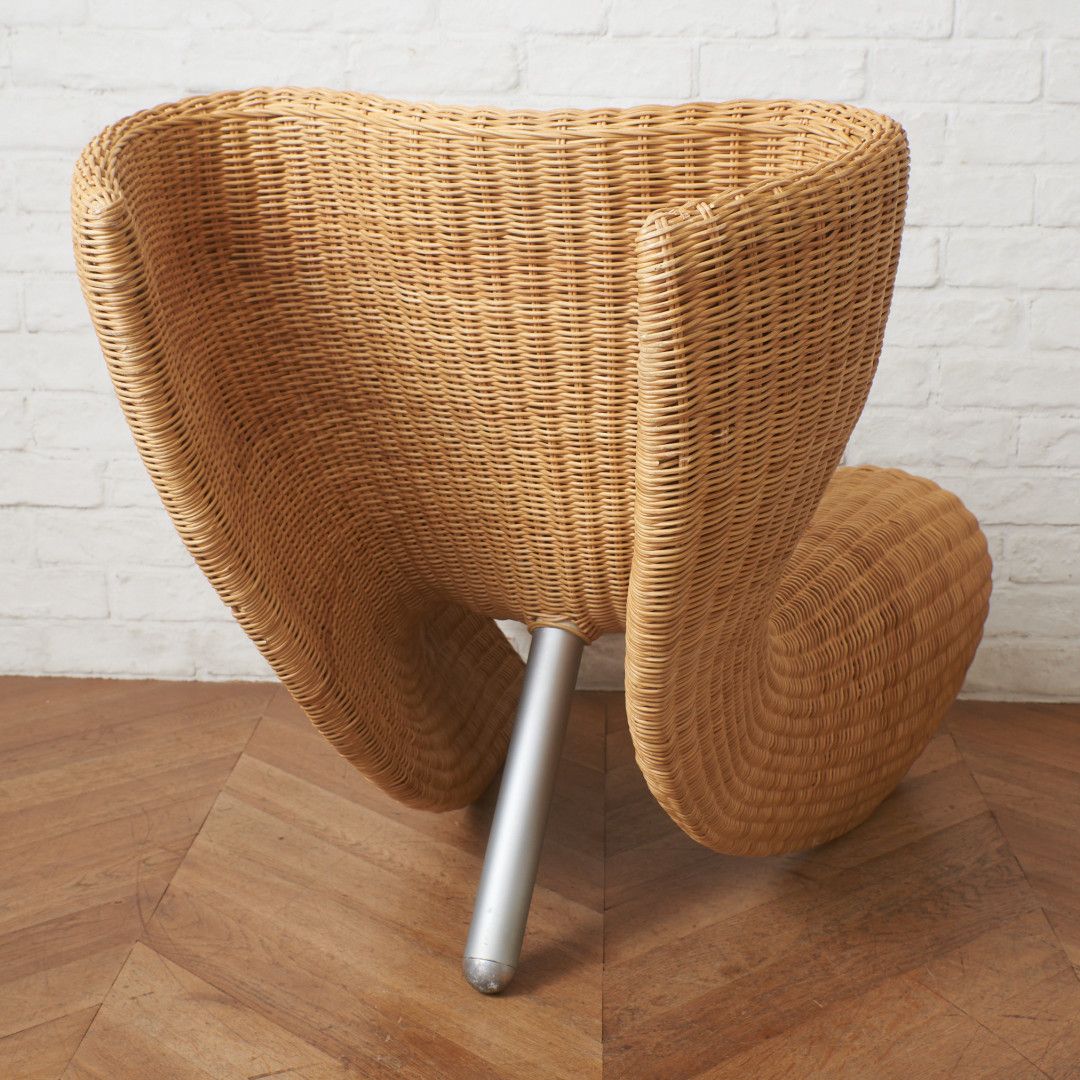 WICKER CHAIR 1990