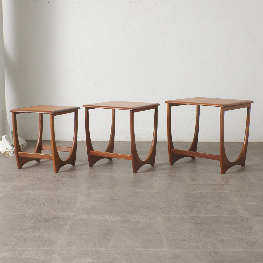 Astro ネストテーブル