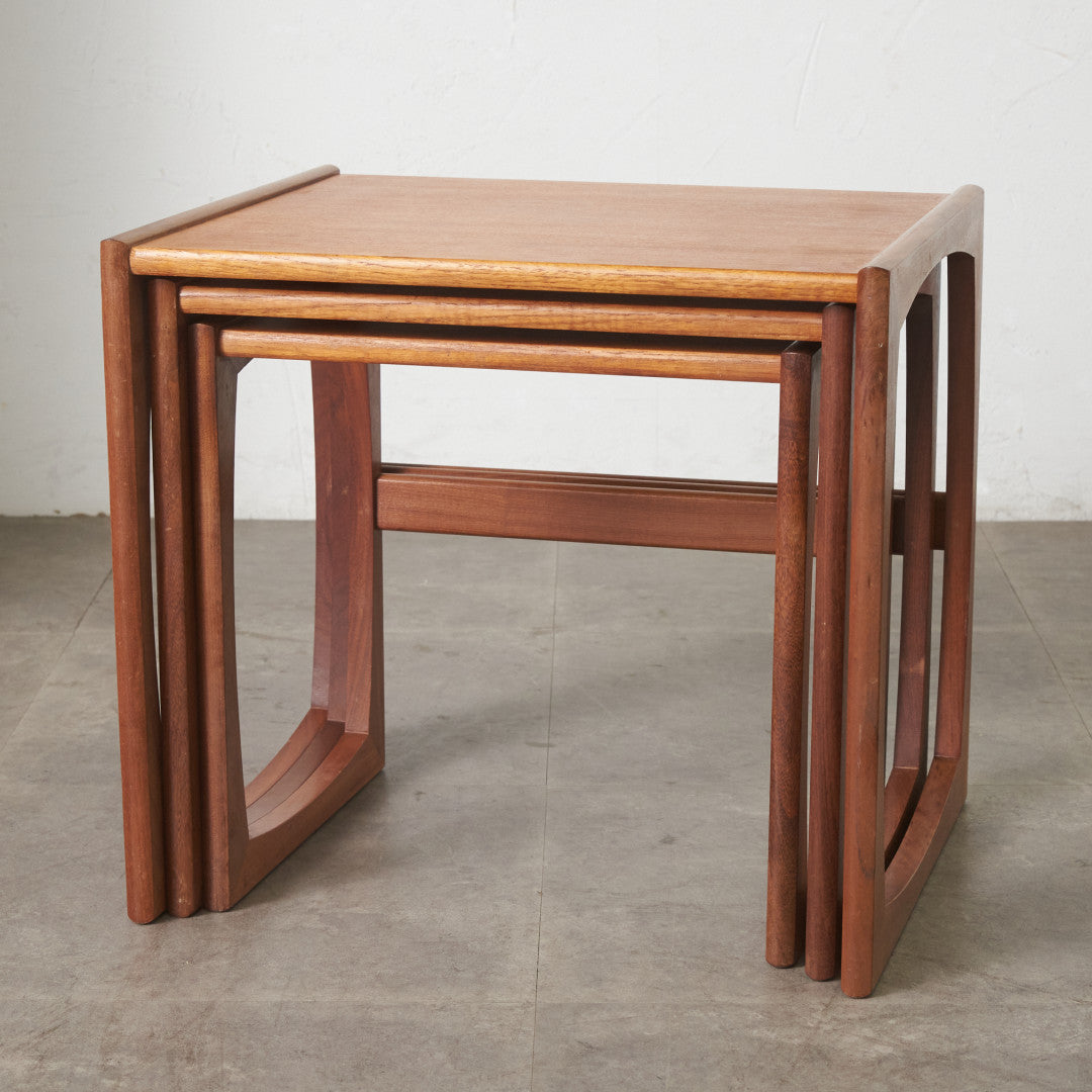 Quadrille ヴィンテージ ネストテーブル